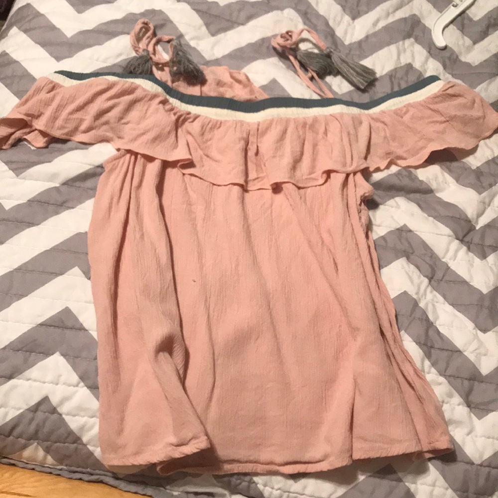 AE off the shoulder shirt